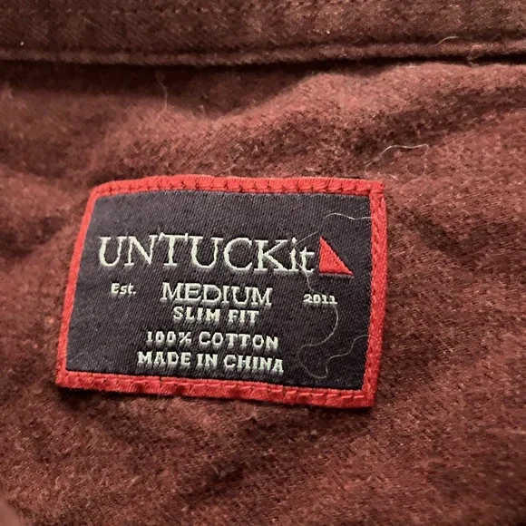 UNTUCKit Shirt Mens Medium Maroon Long Sleeve Slim Fit Cotton Casual. - Picture 2 of 6